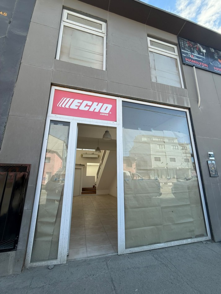 LOCAL EN CORREDOR COMERCIAL- MAGALLANES 2485